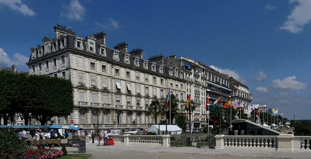 2026 Stage Terminale maths Présentiel Pau-Lourdes the promenade des pyrenees at pau, france panoramio